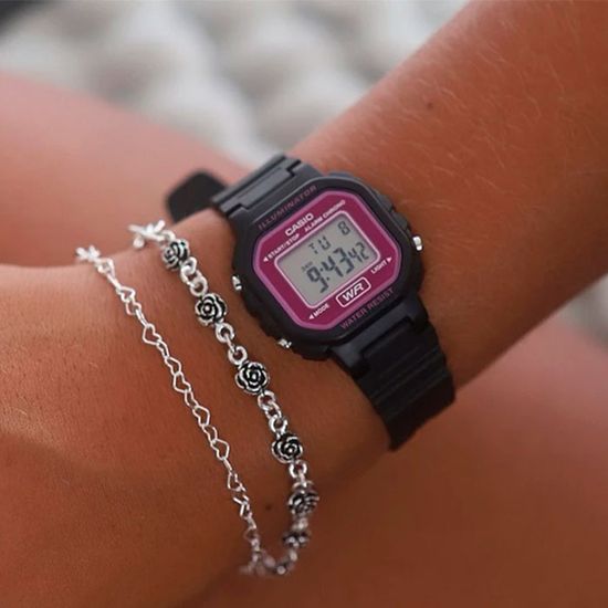 Наручные часы Casio Collection LA20WH-4ADF