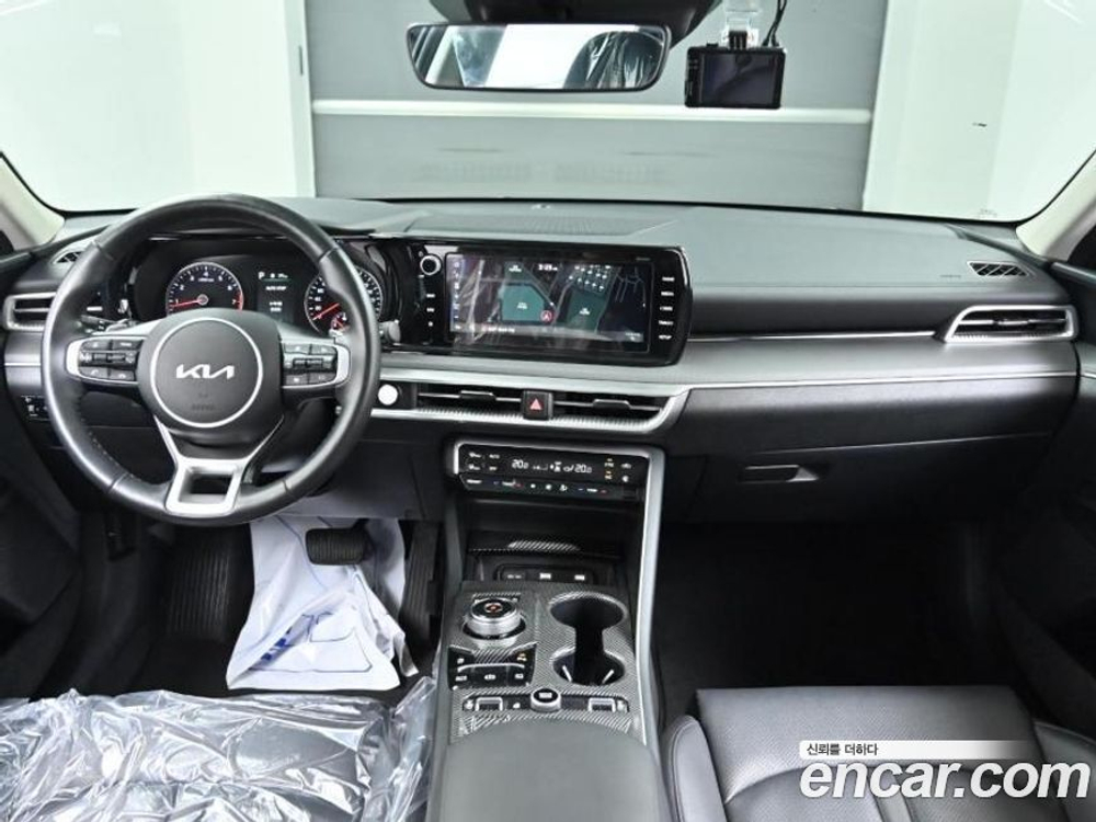 Kia K5 (Optima) 3 Generation 2.0 (12.2021)