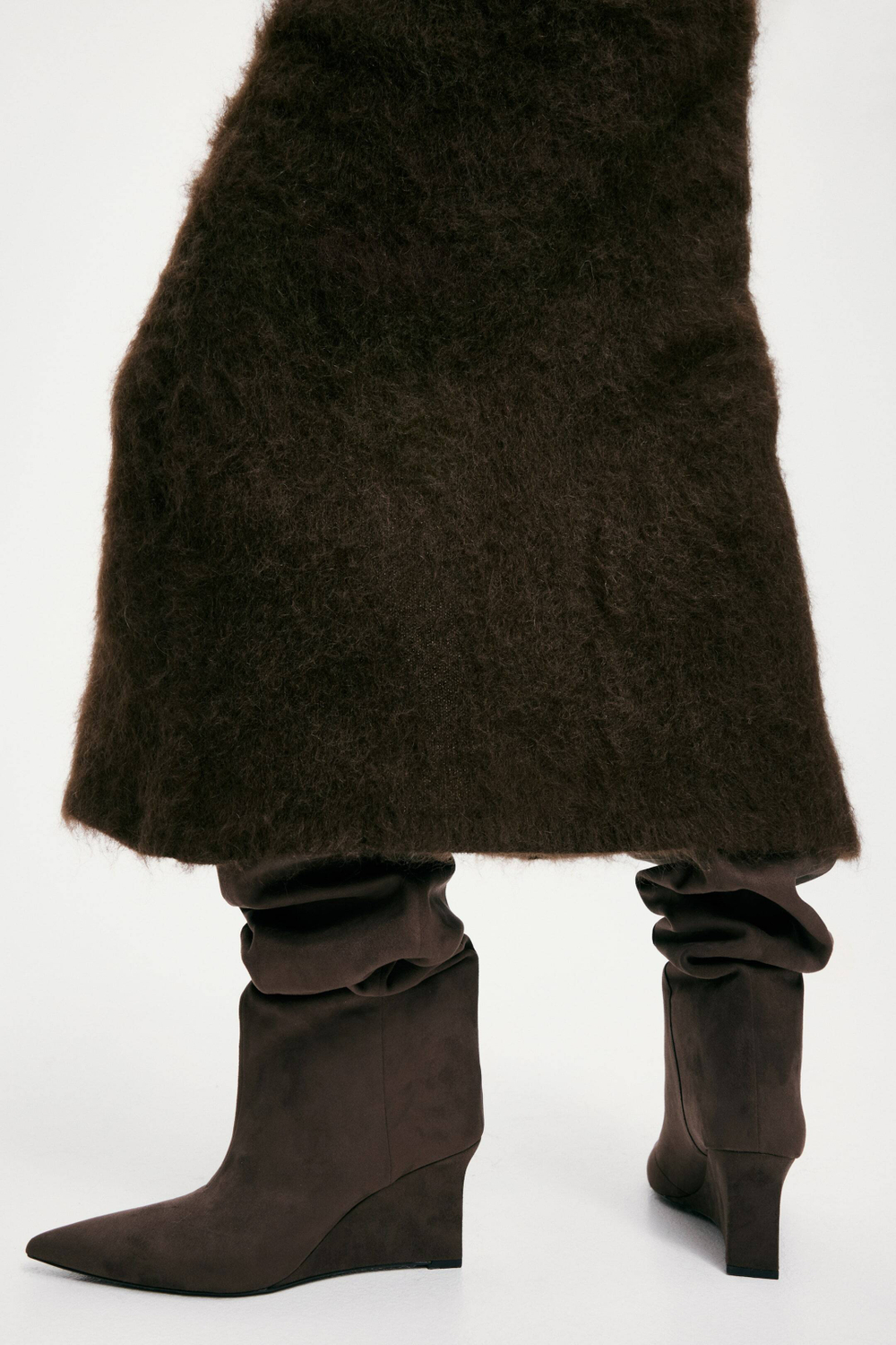 H&M Сапоги на танкетке до бедра, темно-коричневый