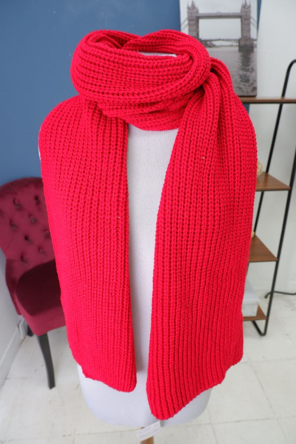 Шарф красный