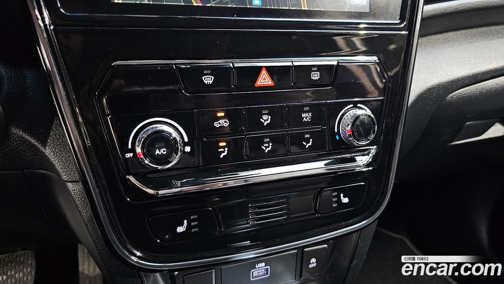 KG Mobility (Ssangyong) Very New Tivoli Бензин 1.5 2WD (11.2020)