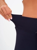 Велосипедки в рубчик короткие