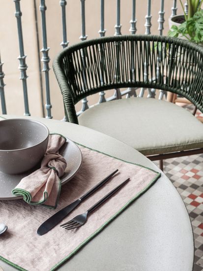 Цементный стол Itai Ø 90 см Испания La Forma