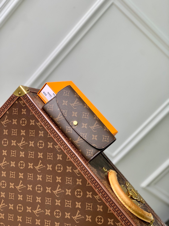 Louis Vuitton Emilie Wallet