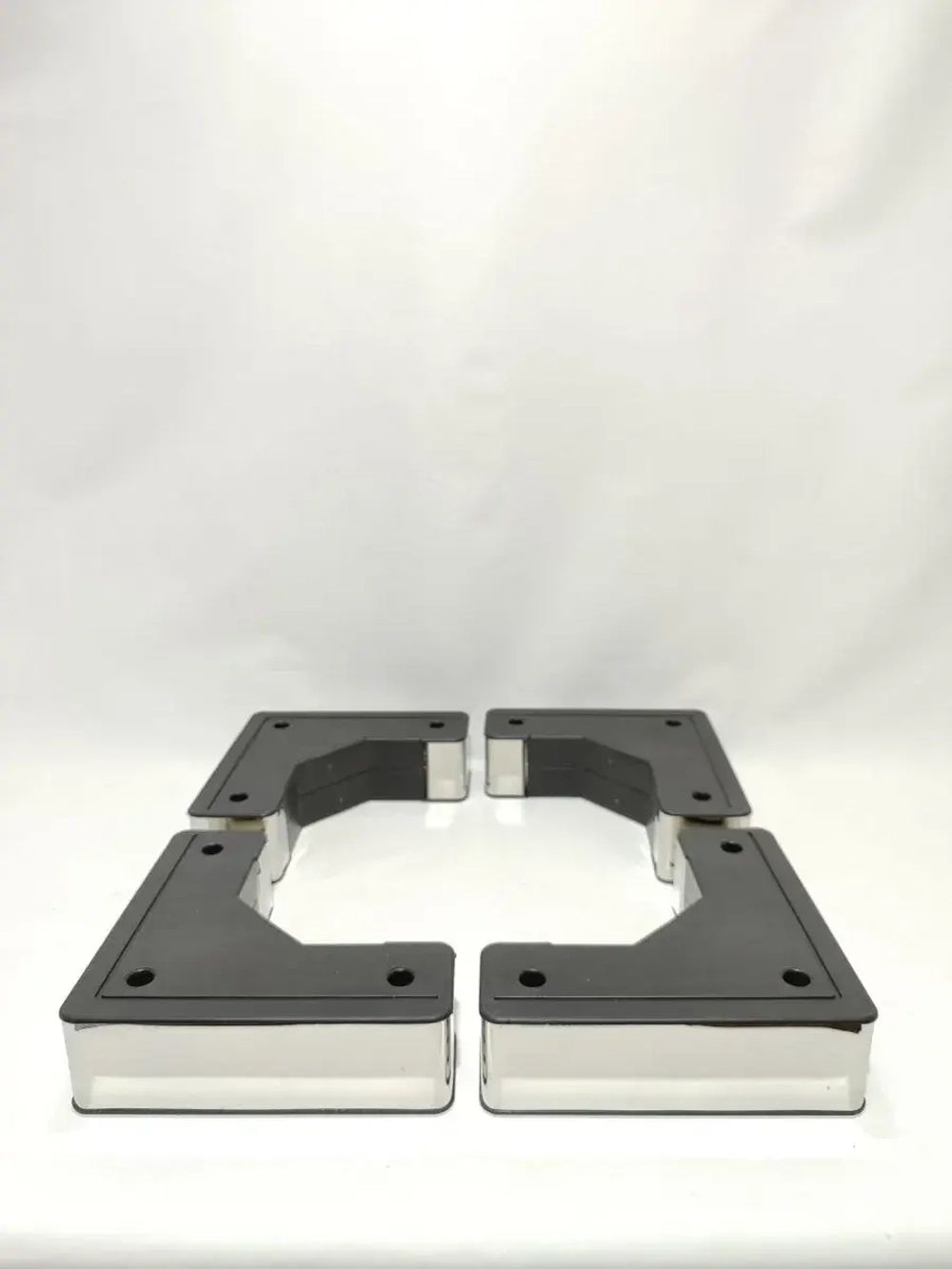 Мебельные ножки пластиковые для дивана шкафа и тумбочки