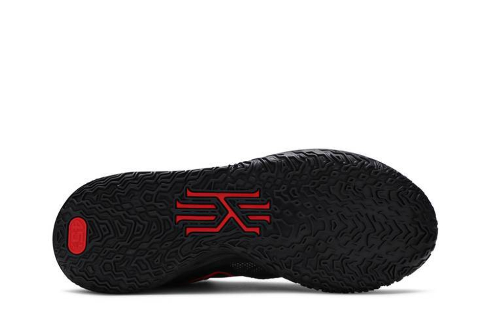 Кроссовки Nike Kyrie 7