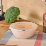 Миска пластиковая 2л с крышкой «HELSINKI» персиковая карамель