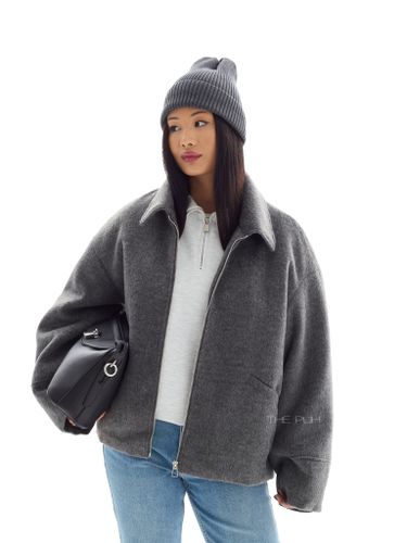 Шерстяная куртка на молнии в цвете графит