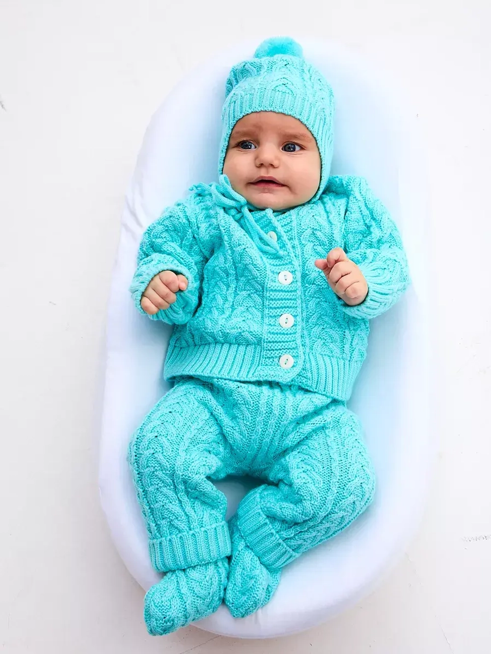 вязаный костюм для новорожденных