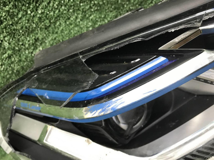 Фара правая BMW 6er G32 (2020-2023) Laser
