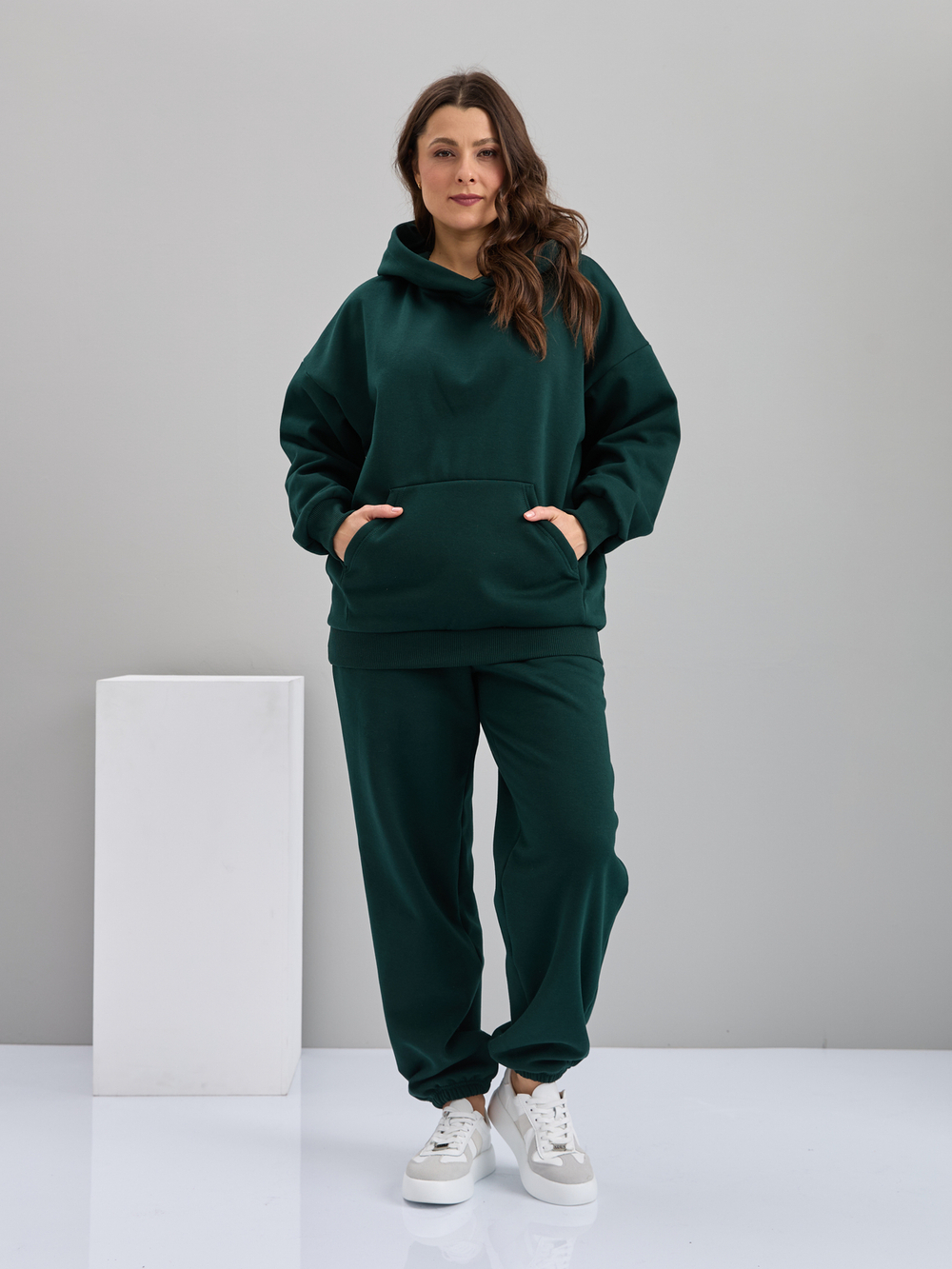 Костюм с брюками КБис-091/бутылочный-п