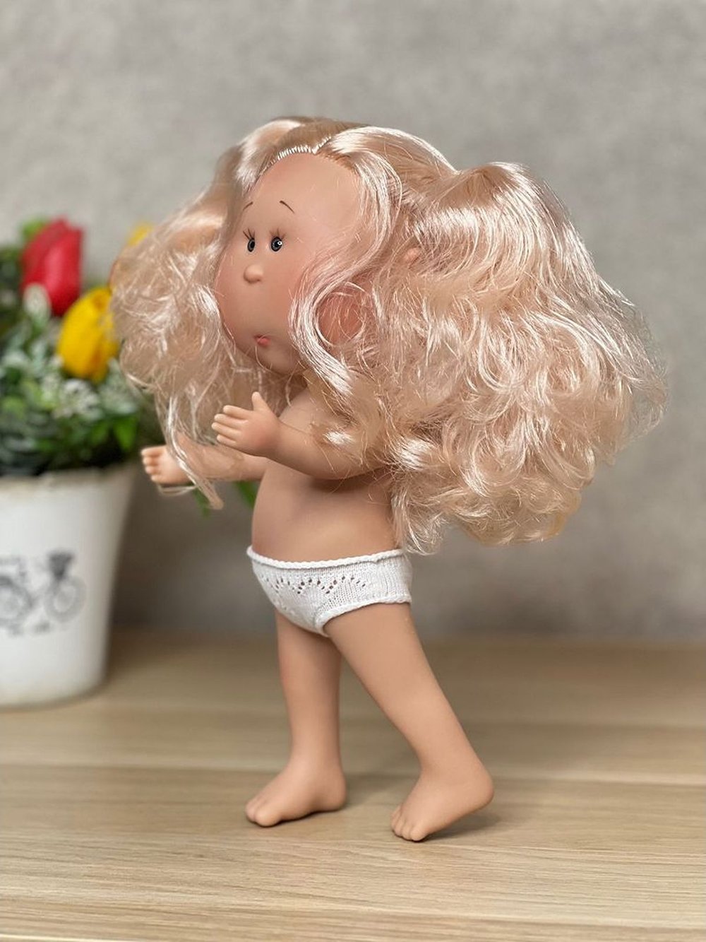 Кукла Nines виниловая 30см MIA без одежды (3000W24A)