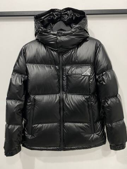 Пуховик Prada