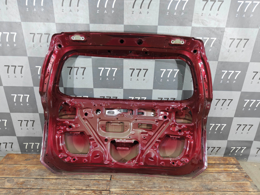 Крышка багажника Toyota RAV4 IV (XA40) 15-19 Б/У Оригинал 670050R270