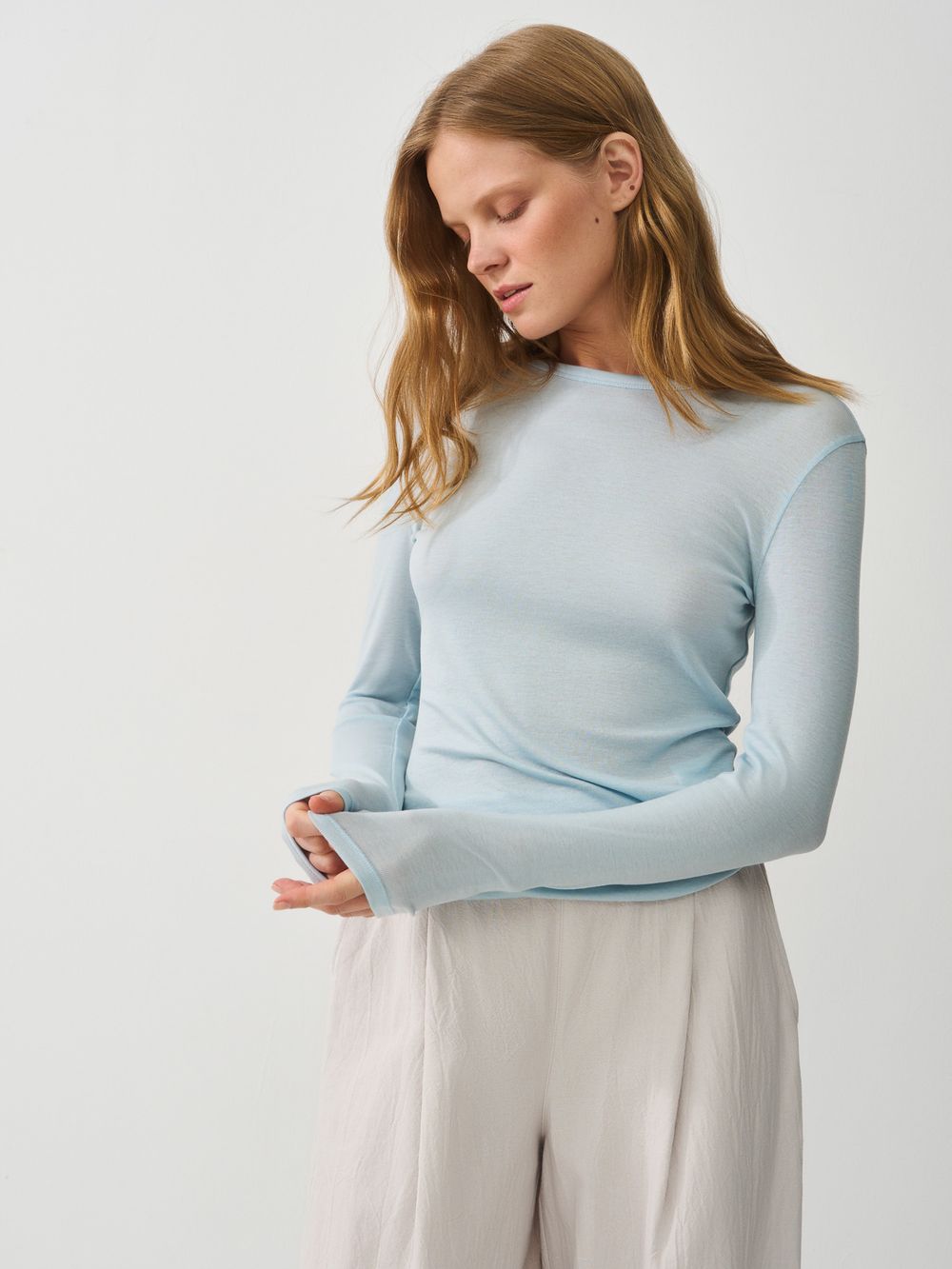 Лонгслив из смесового тенселя "Голубой" женский