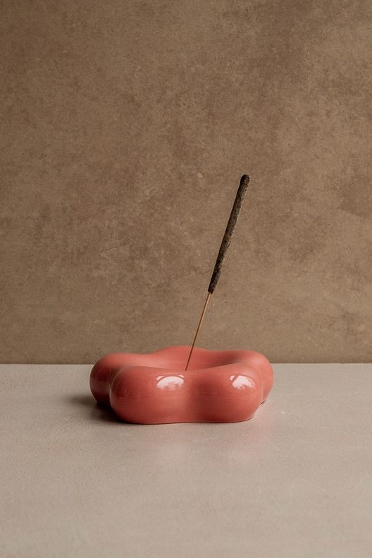 Подставка под благовония FUZZY WUZZY FLOWER / oforme