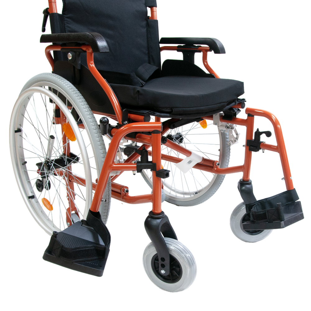 Мега-Оптим Mega-220 с пневматическими задними колесами (до 135 кг), Кресло-коляска с ручным приводом для лиц с большим весом прогулочная (для инвалидов и детей-инвалидов), код ФСС 07-02-08