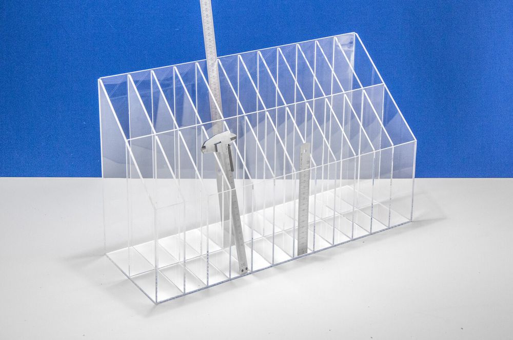 Подставка витрина для линеек 24 ячейки