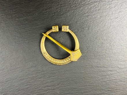 Фибула. Швеция 11 в.