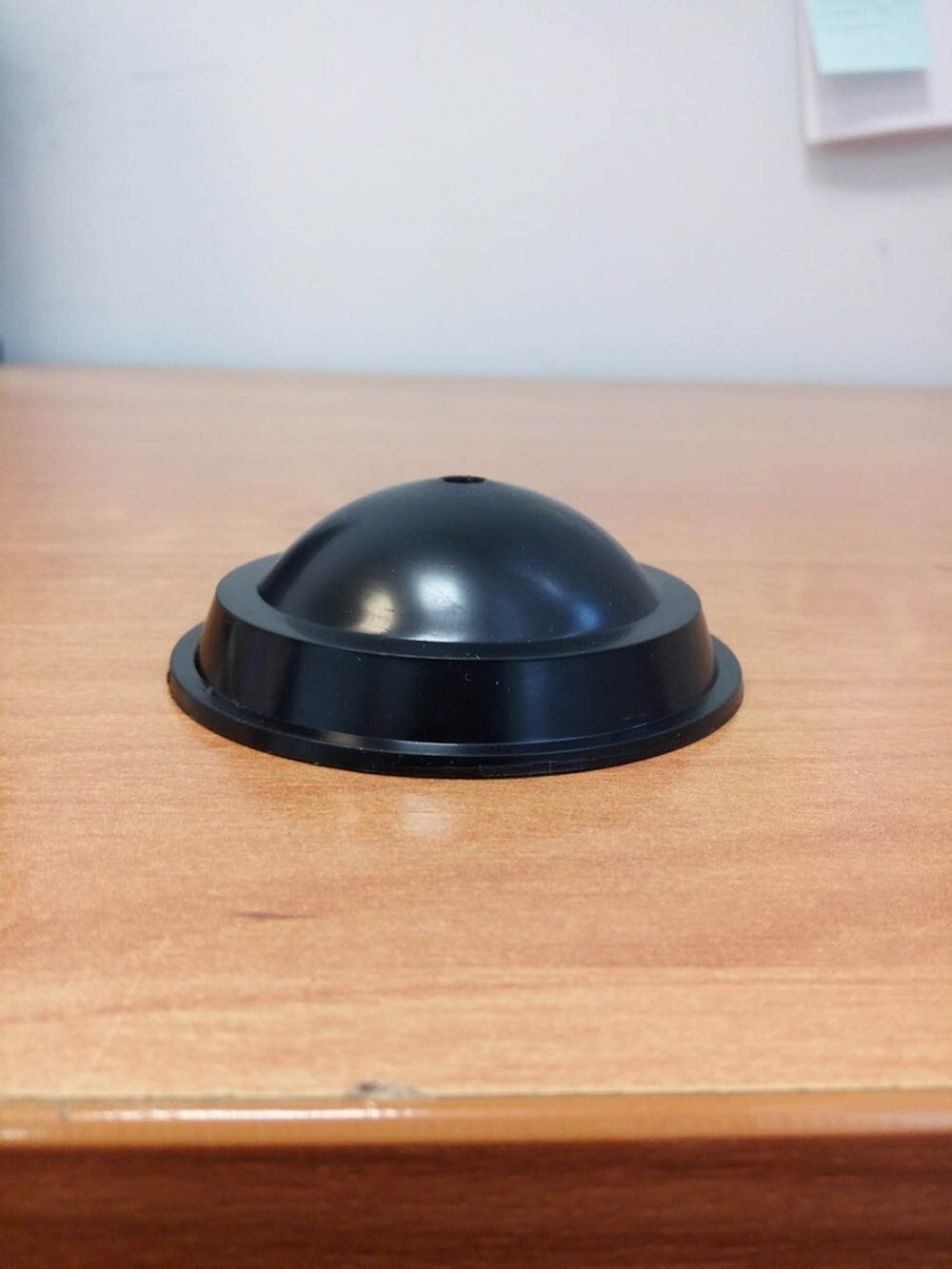 Подставка настольная под вымпел (черная)