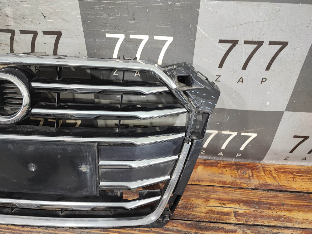 Решетка радиатора Audi A5 (F5) 16-20 Б/У Оригинал 8W6853651R