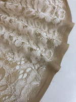 Гипюр бежевый, сутажная нитка, раппорт