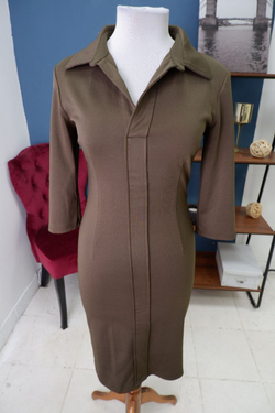 Платье Shani лаконичное 42 размер