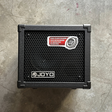 Комбоусилитель гитарный с цифровыми эффектами 15Вт Joyo