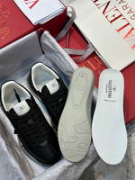 Кроссовки Valentino