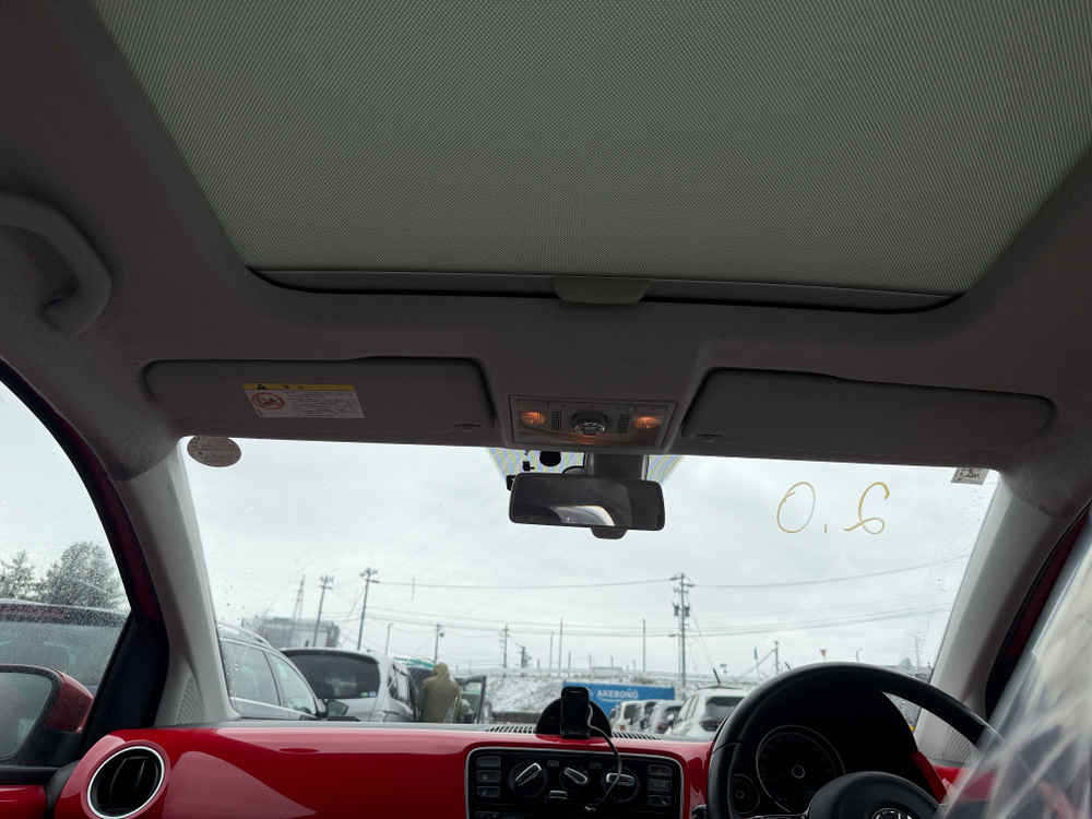 Volkswagen up!, 2013