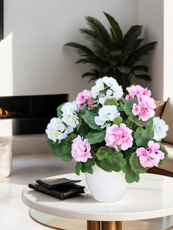 Искусственная Герань бело-розовая густая 40см в белом кашпо