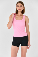 Майка с квадратным вырезом с чашками