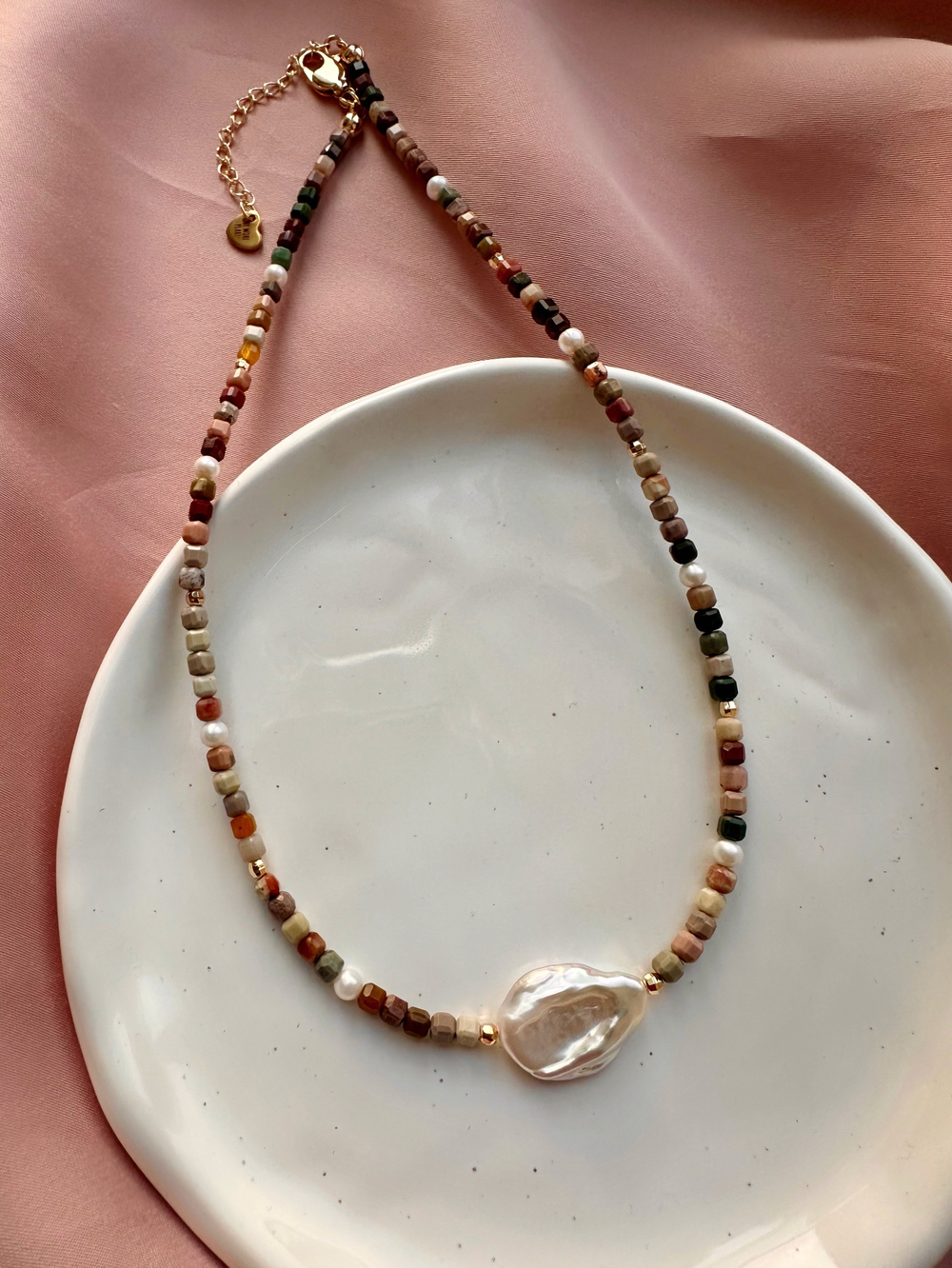 Чокер Картина пустыни из жемчуга и яшмы алашань