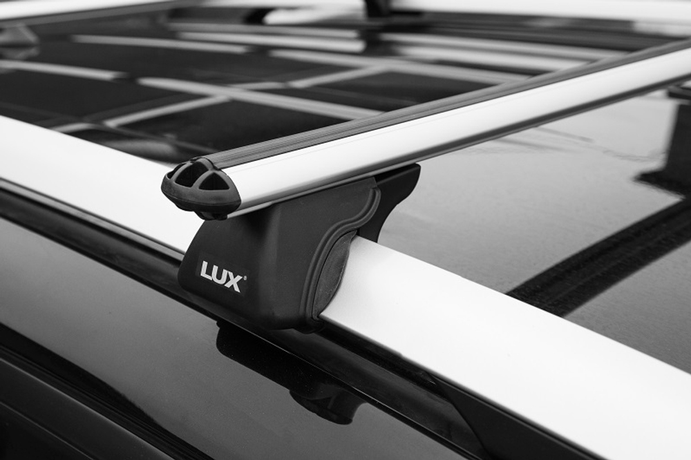 Багажная система LUX КЛАССИК с дугами 1,3м аэро-классик (53мм) для с рейлингами