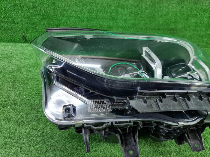 Фара левая BMW X3 G01 (2017-2021) Adaptive LED