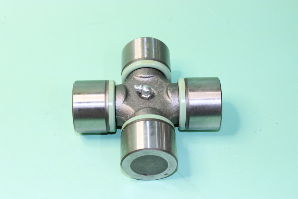 Крестовина вала карданного КамАЗ 50х135 со стопорными кольцами "КМК"