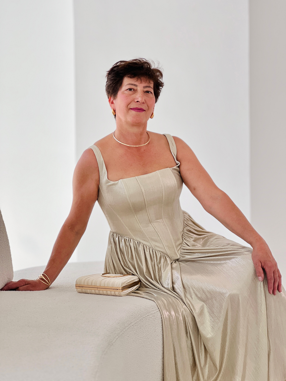 Платье с жемчужным сиянием