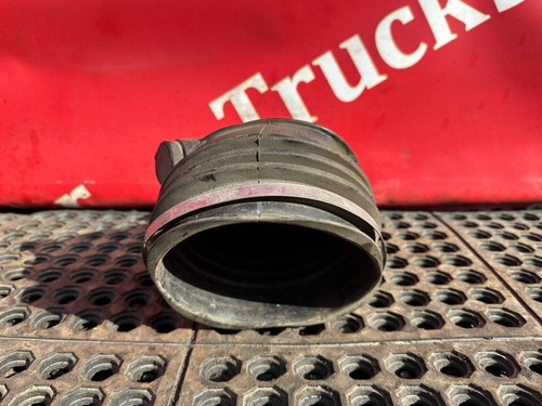 Патрубок воздушного фильтра