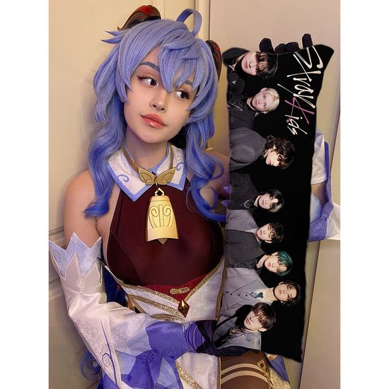 Мини дакимакура Стрей Кидс арт. M1258, 60х20 см