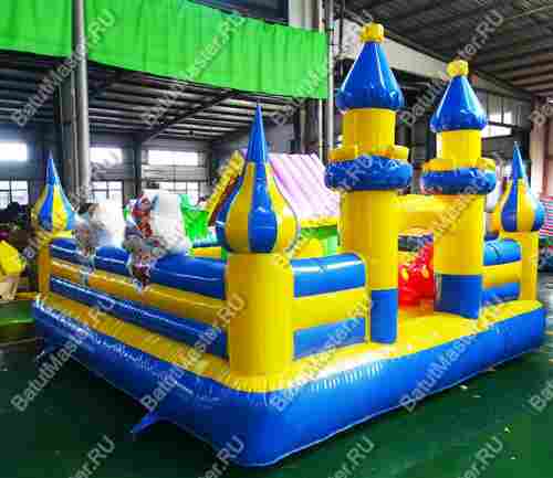 Коммерческий надувной батут "Веселое королевство" 4*4*2,8 м