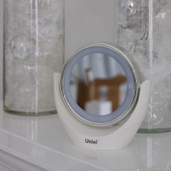 TLD-592 White-LED-13Lm-6000K-3АА Настольный светильник зеркало. На батарейках 3AAне в-к. Сенсорный выключатель. Белый. ТМ Uniel