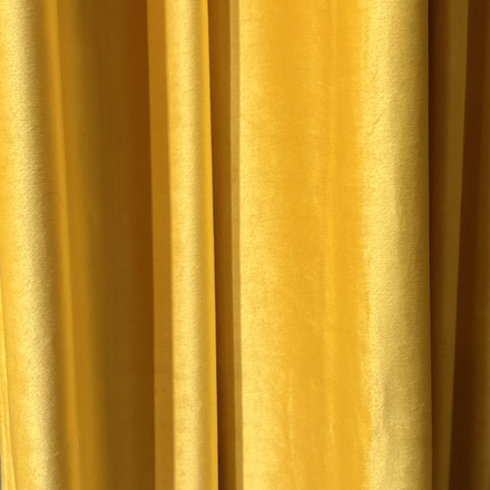 Штора из желтого бархата 200*270 см