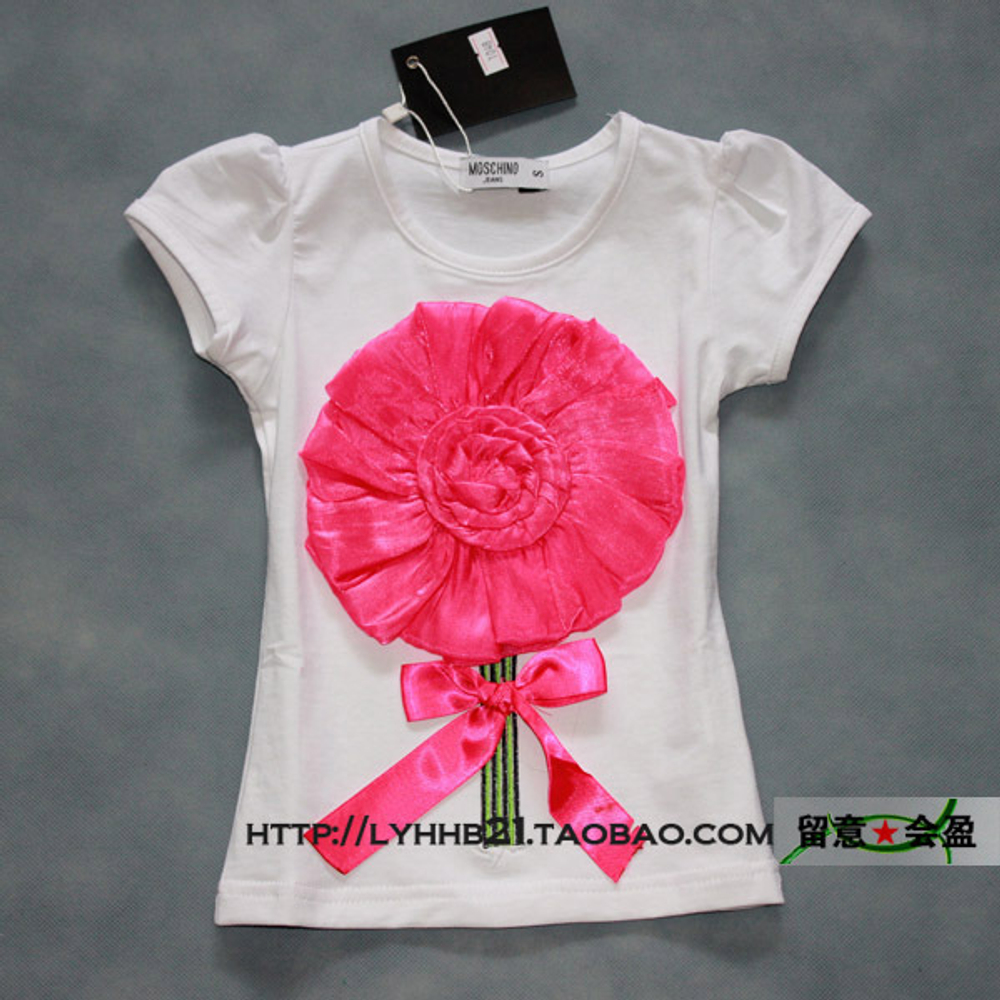 Футболка детская с аппликацией цветка с бантом на стебле