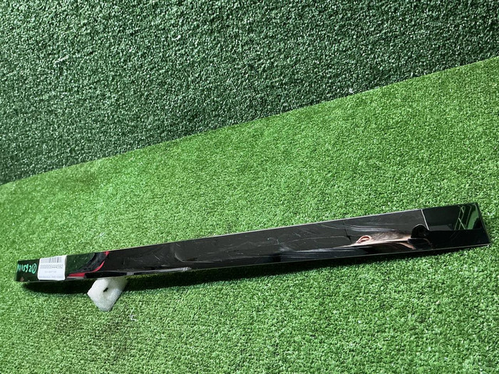 Молдинг заднего бампера Genesis G80 2 (2020-2024)