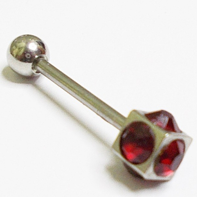 Штанга 16 мм для пирсинг языка, толщиной 1,6 мм с шариком 5 мм и кубом 7 мм с красными кристаллами. Сталь 316L, 1 шт.