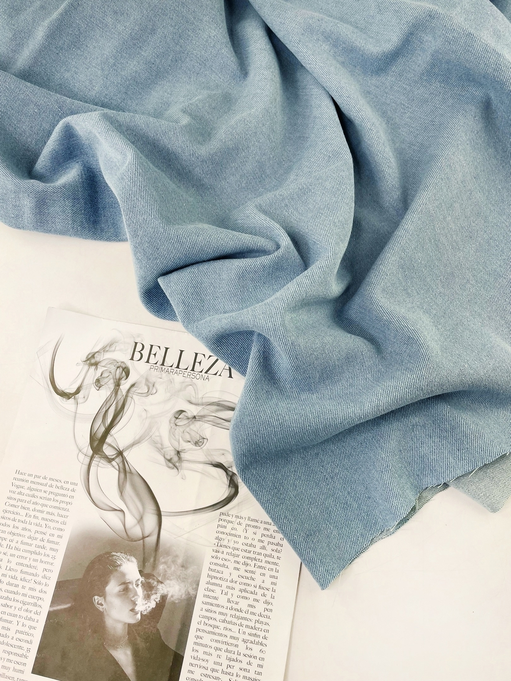 ГОЛУБОЙ - Джинсовая ткань РЕТРО (состаренная) (1403 Маша) (к0 желтая полоса от кромки 5см)