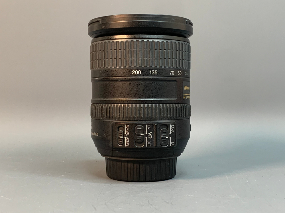 Nikon 18-200mm 3.5-5.6G ED AF-S VR DX