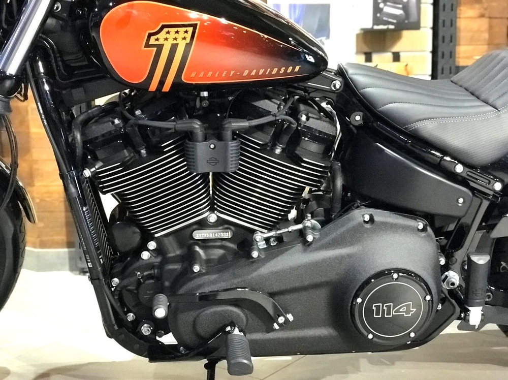 Street Bob 114 Harley-Davidson 2023 (Vivid Black)