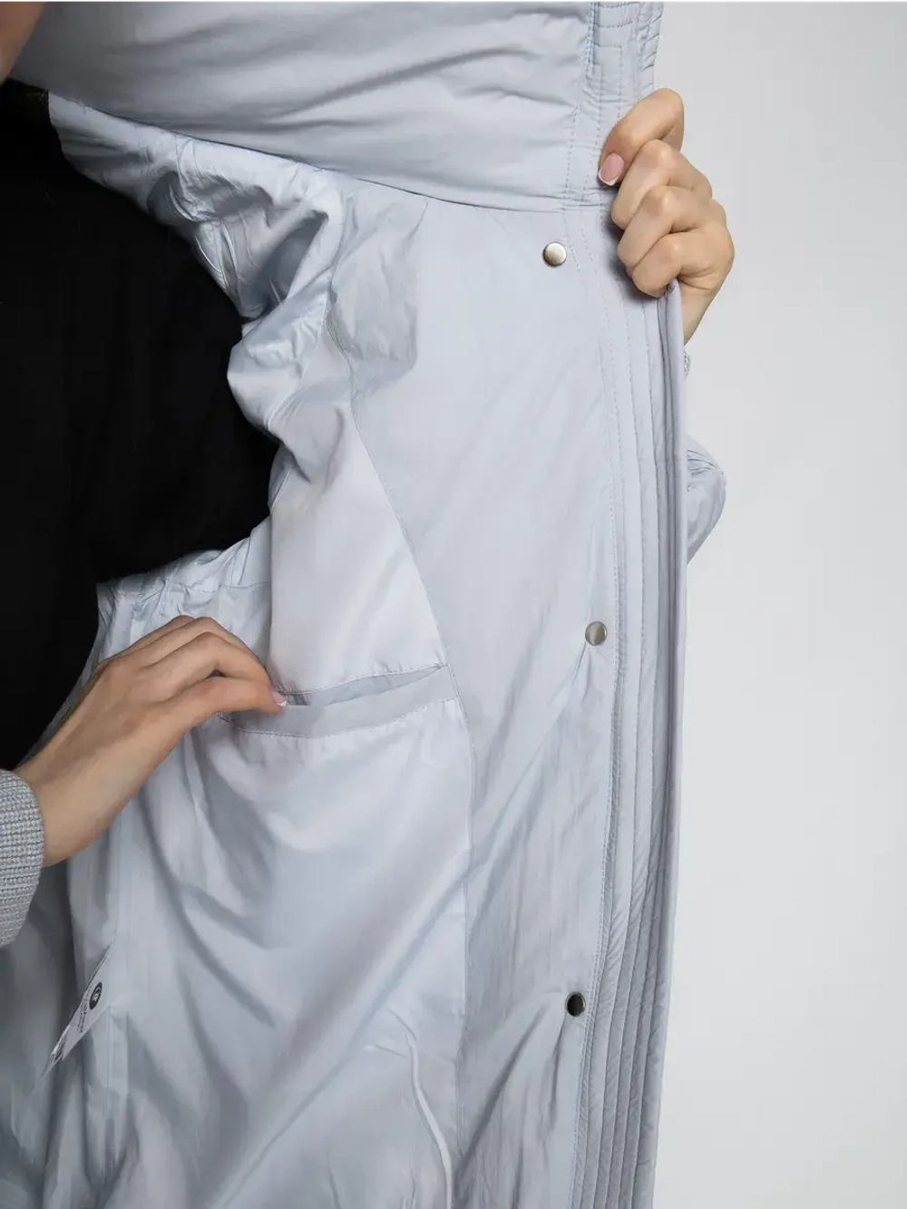 Куртка зимняя удлиненная с капюшоном