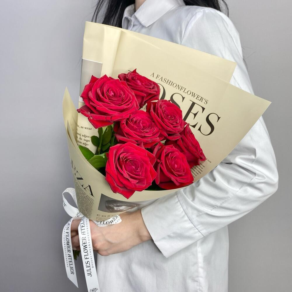 Букет из 7 красных роз 50 см